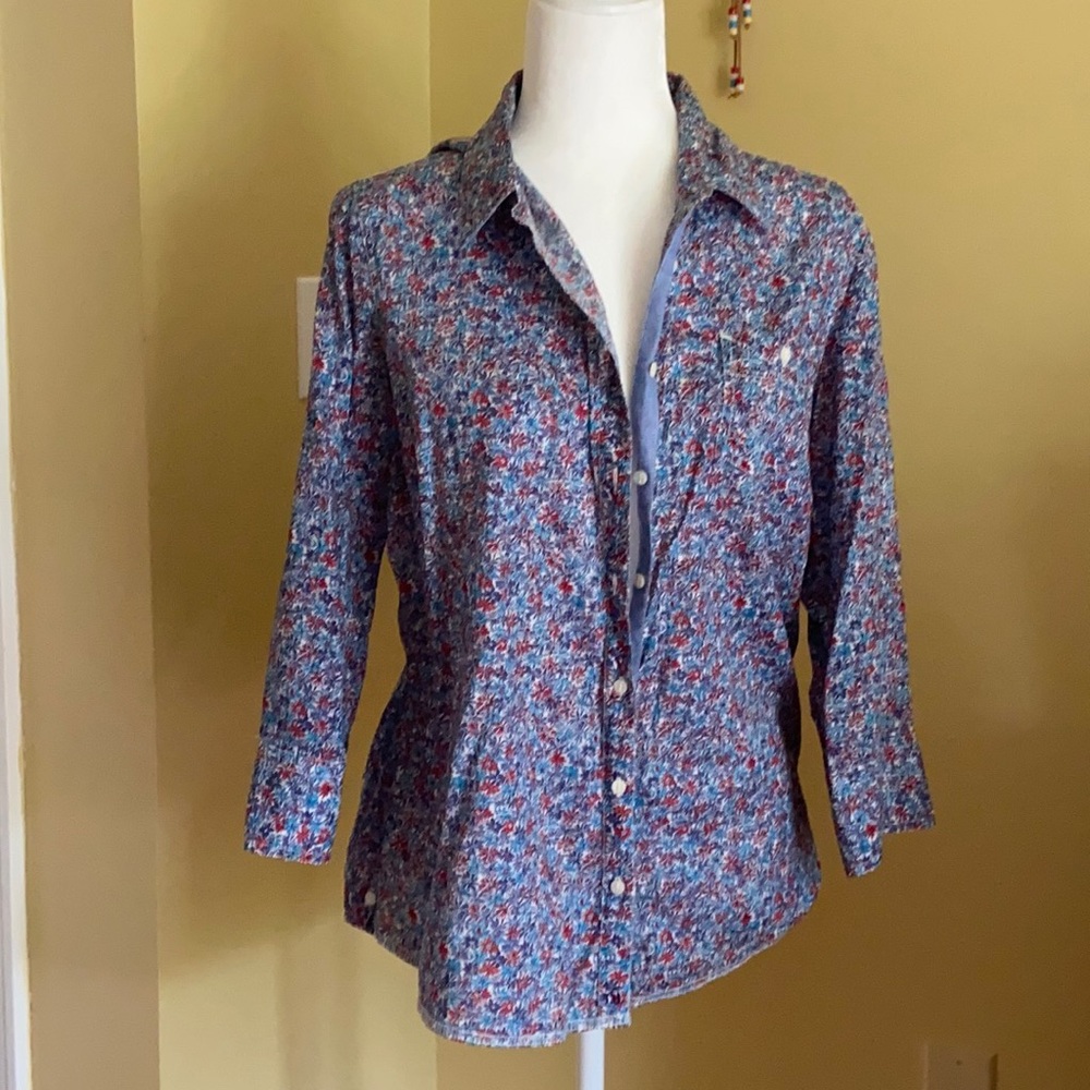Tommy Hilfiger red white & blue floral shirt